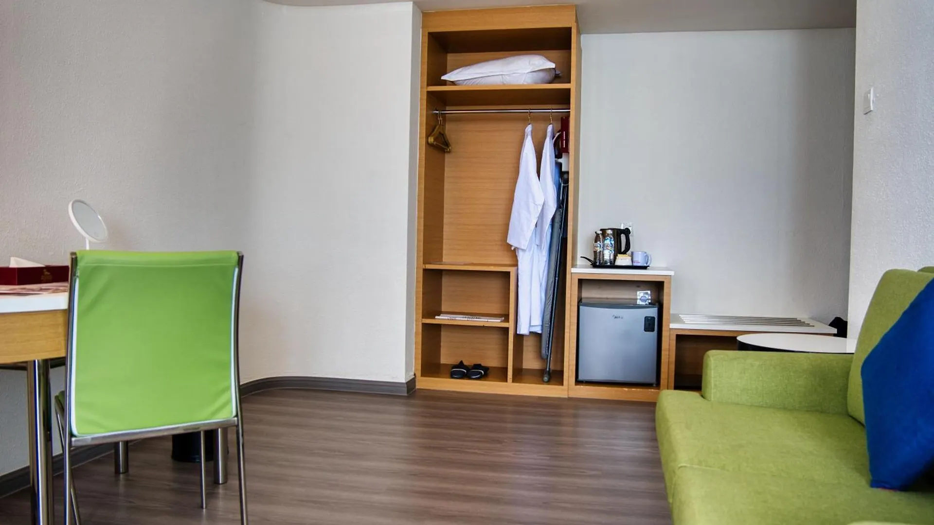 Hotel Sentral Seaview @ ​Beachfront Tanjung Bungah  3*, Tanjung Bungah (Penang) Malaysia