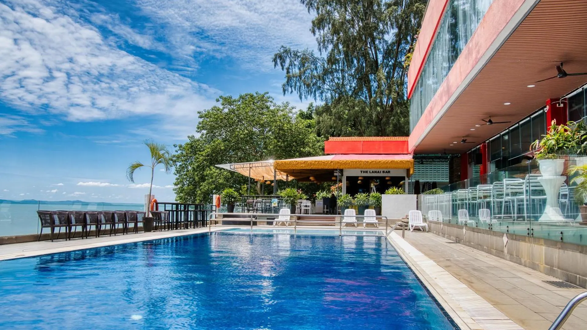 Hotel Sentral Seaview @ ​Beachfront Tanjung Bungah  Tanjung Bungah (Penang)