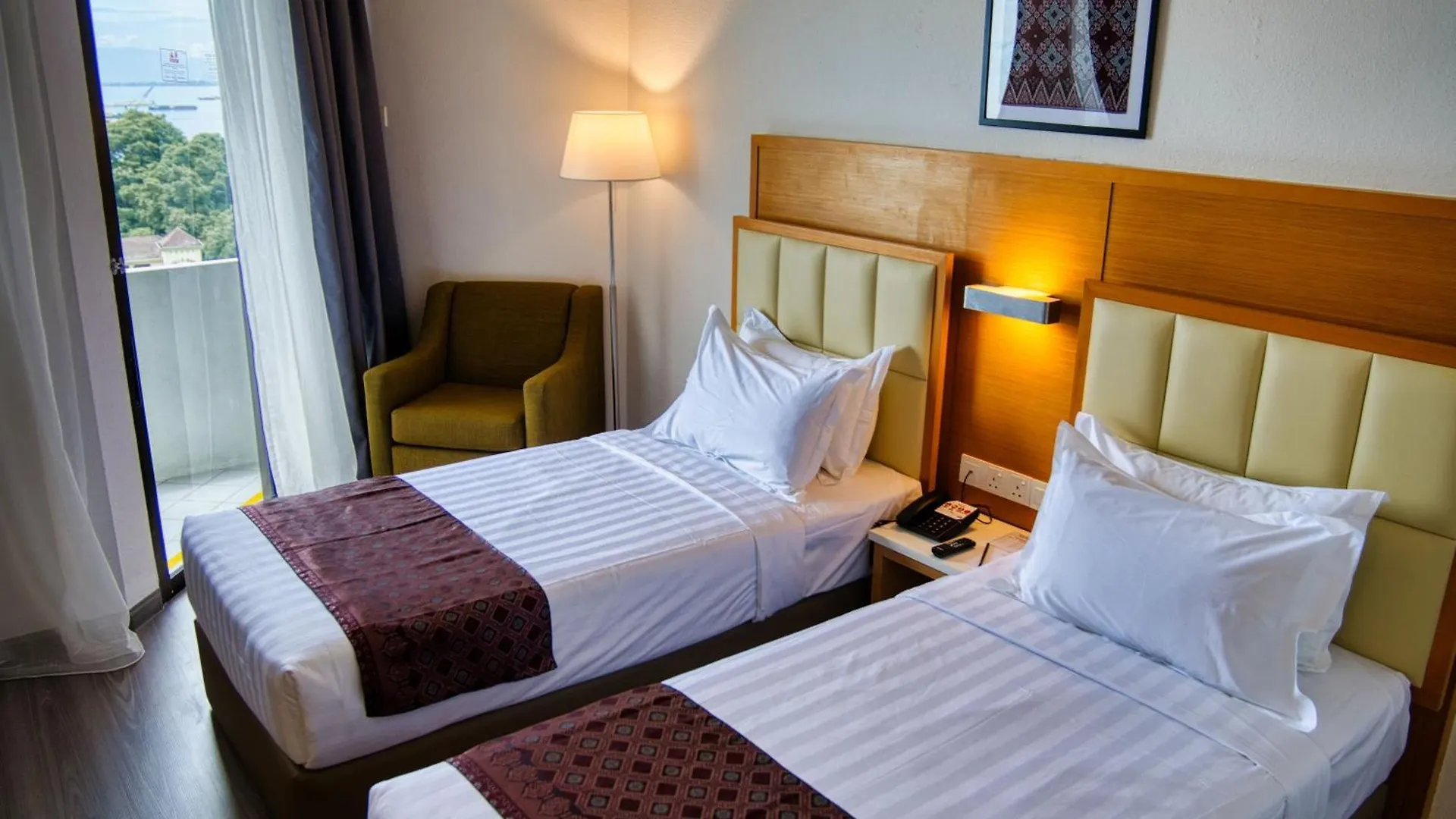 ***  Hotel Sentral Seaview @ ​Beachfront Tanjung Bungah  Malaysia