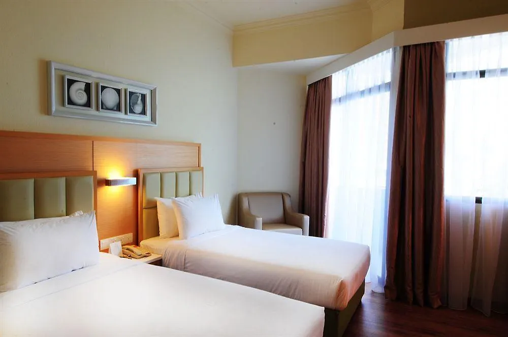 Hotel Sentral Seaview @ ​Beachfront Tanjung Bungah