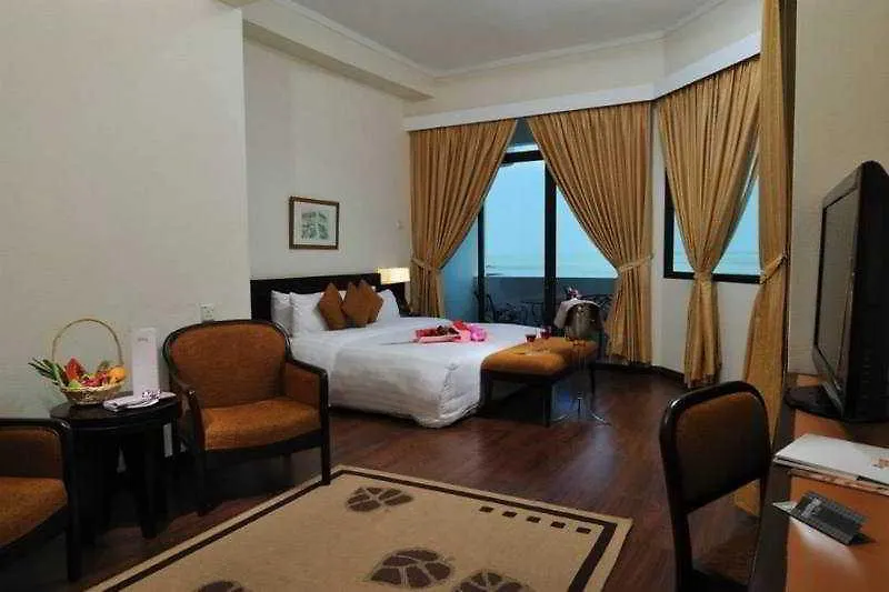 ***  Hotel Sentral Seaview @ ​Beachfront Tanjung Bungah  Malaysia