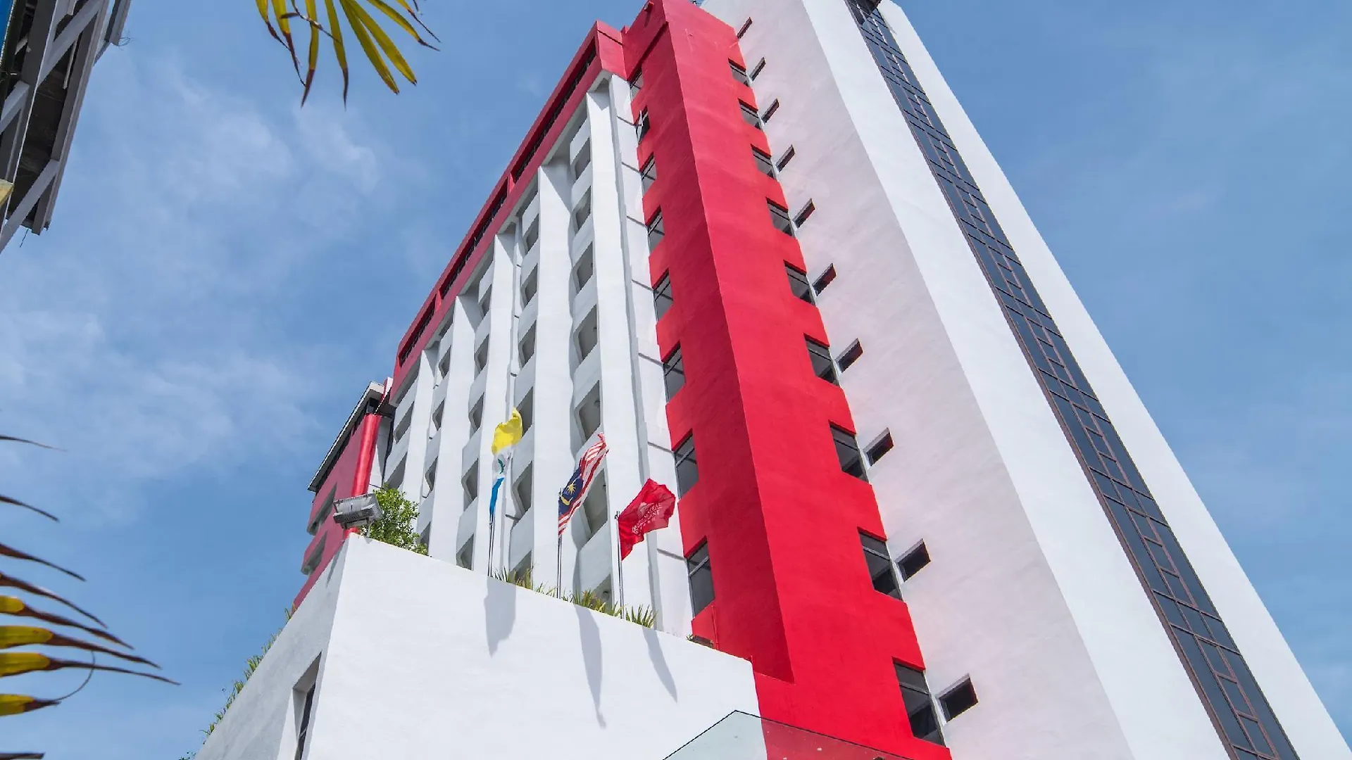 Hotel Sentral Seaview @ ​Beachfront Tanjung Bungah
