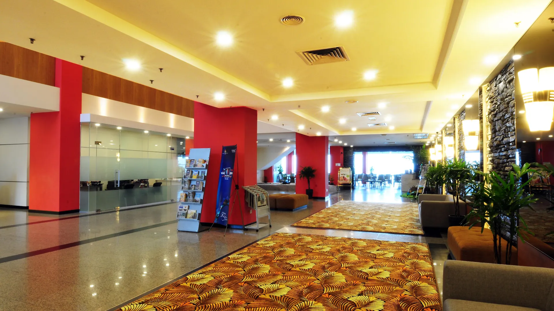 Hotel Sentral Seaview @ ​Beachfront Tanjung Bungah  3*, Tanjung Bungah (Penang)