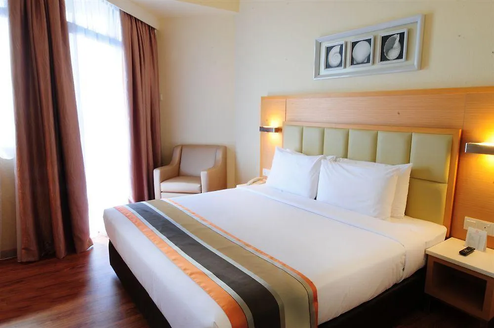Hotel Sentral Seaview @ ​Beachfront Tanjung Bungah